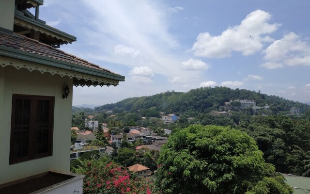 Breeze Villa Kandy