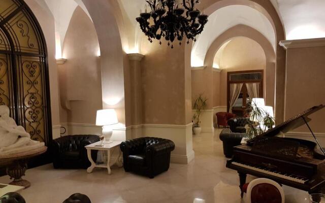 Suite Hotel Santa Chiara