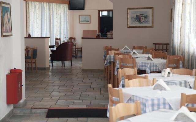 Anastasia Hotel