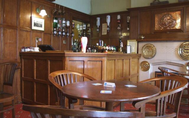 Ty Newydd Country Hotel