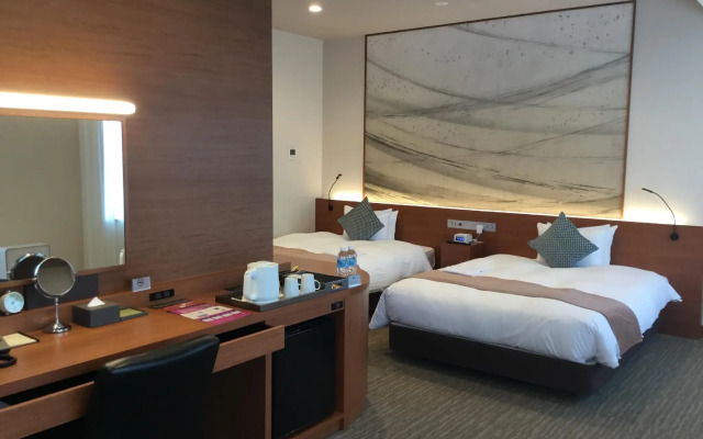 Oriental Suites Airport Osaka Rinku