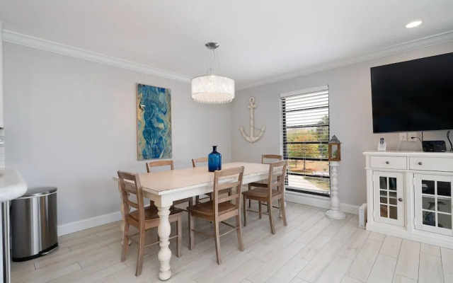 Gulfpointe by Pack and Relax