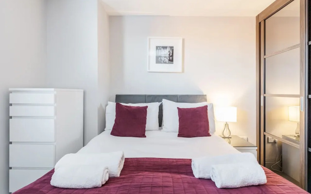 Roomspace Apartments -The Quadrant