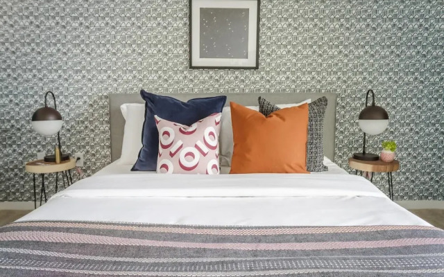 New! Central 2br/2ba Phoenix Apt by Domio