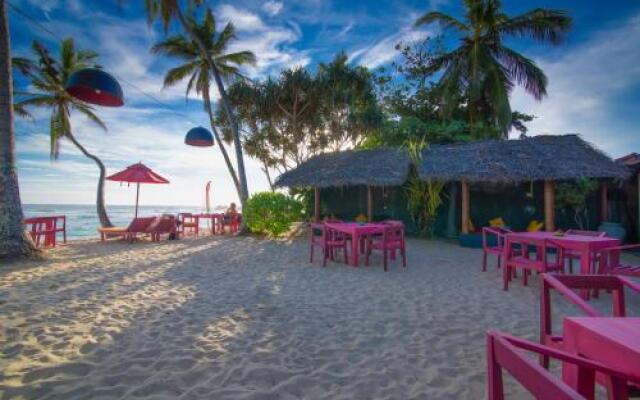 Mahi Mahi Beach Chalets