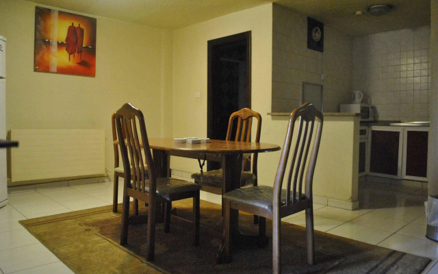 Al-Ballouti Hotel Suites