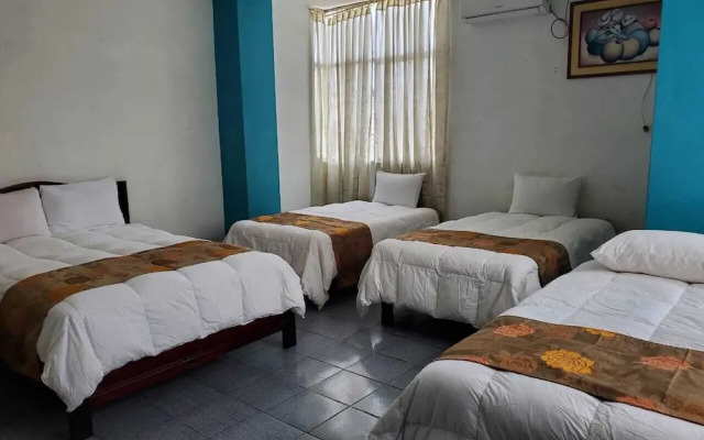 Hotel Manta Real