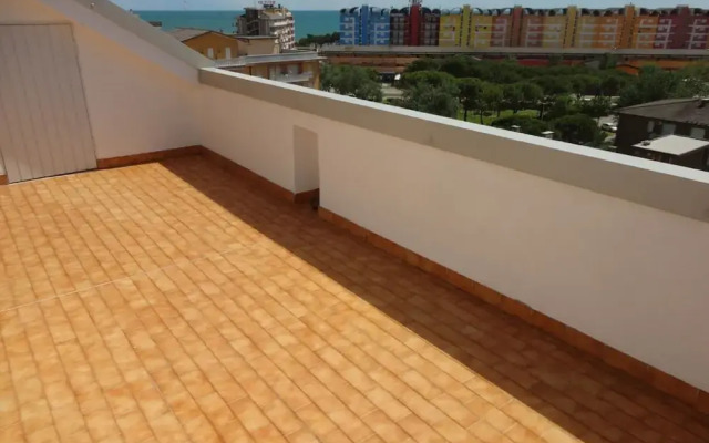 Amazing Apartment in Caorle Near Seabeach