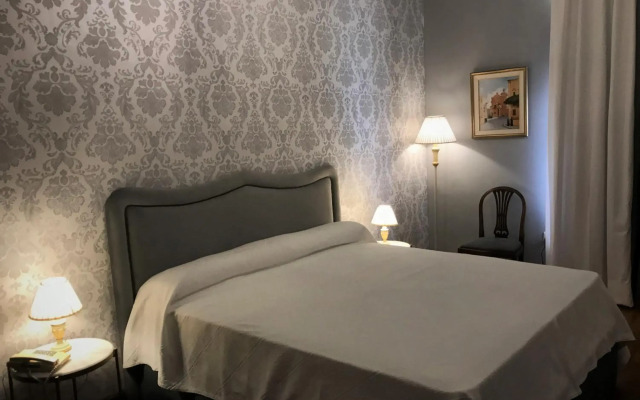 Hotel Castille