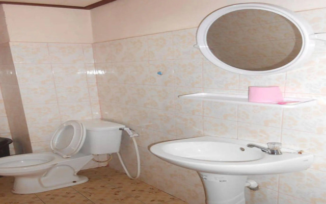 Vanhmaly Hotel