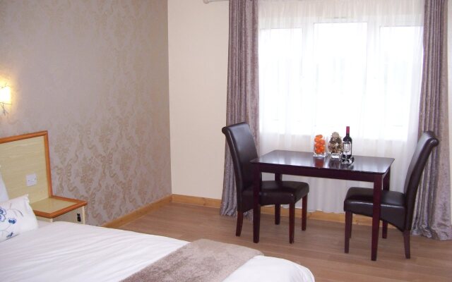 Travel Plaza Hotel