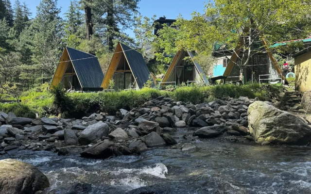 Sunshine Cafe & Cottage Riverside