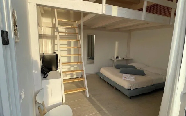 Luxury pool Suites - Città Bianca