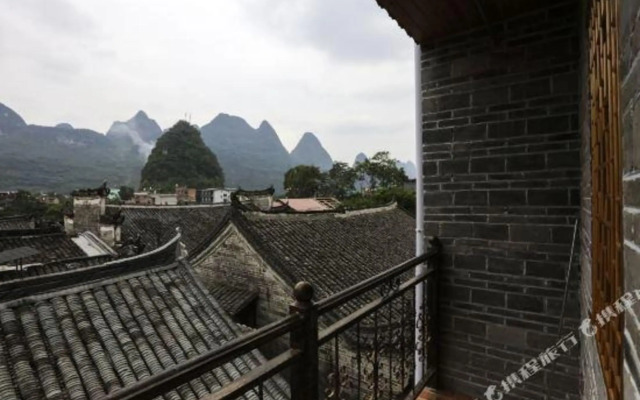 Fengguan Mountain Meilu Village Inn (Yangshuo Yulong River Scenic Area)