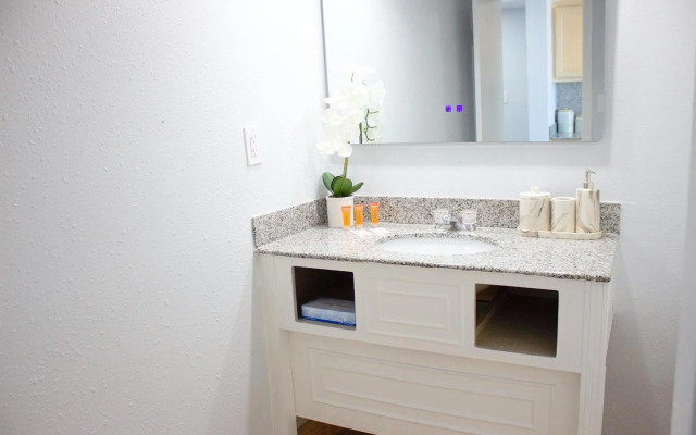 Sun and Sand Resort Oceanfront Suites
