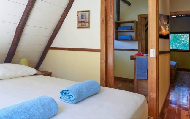 Jungle House- Natural Ocean View Cabin