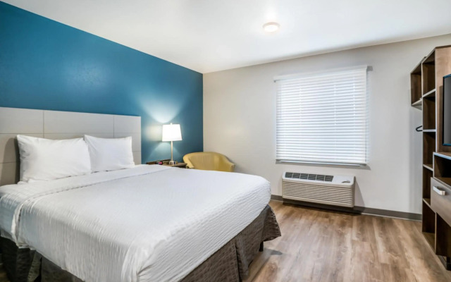 WoodSpring Suites Bakersfield East