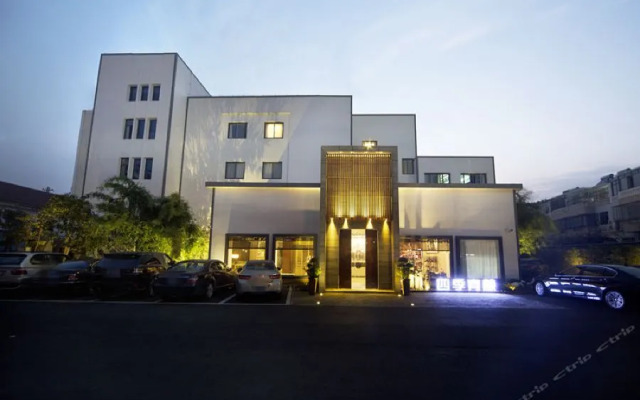Elan Hotel (Yuyao Xinjian North Road)