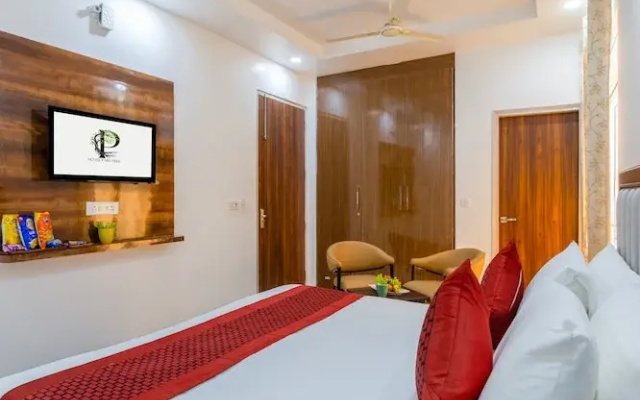 Hotel park Tree I Sec-63a I Noida