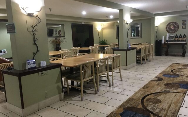 Comfort Inn & Suites