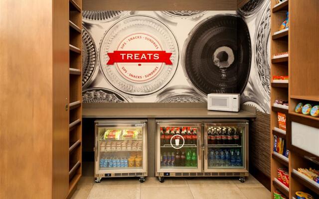 Hampton Inn & Suites Aurora South Denver