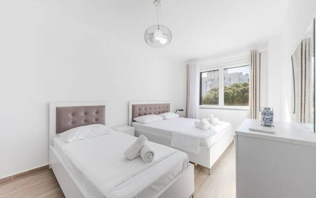 Wave Seaside Apartment