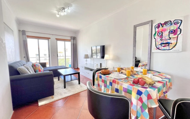 Albufeira Modern 6 With Pool by Homing