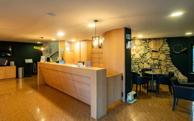 Logis Hotel Restaurant des Acacias Lille Tourcoing