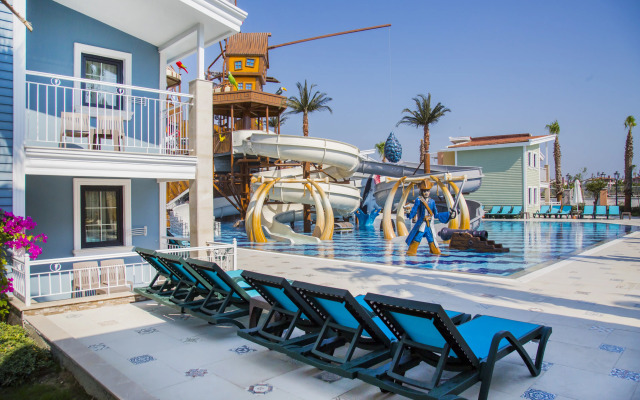 Crystal Club World of Colours - All inclusive