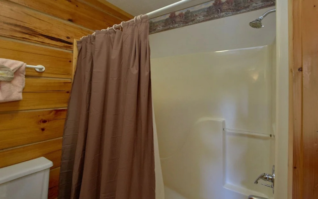 Bear Creek - 2 Br Cabin
