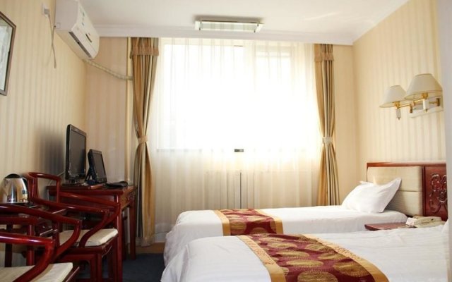 Donghua Hotel Beijing (Tian'anmen Wangfujing Branch)