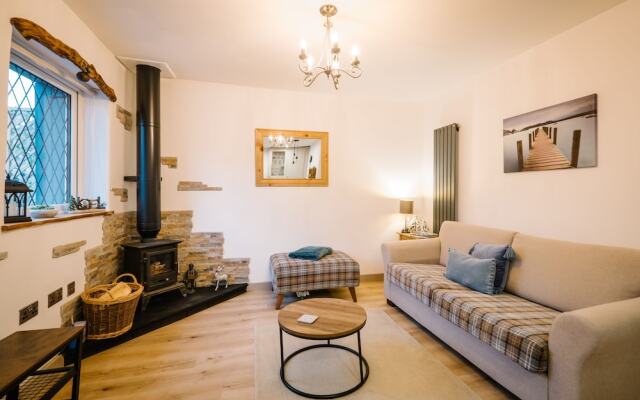 The Annex - Windermere Escape for Two