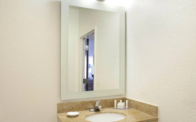Springhill Suites By Marriott Metro Center