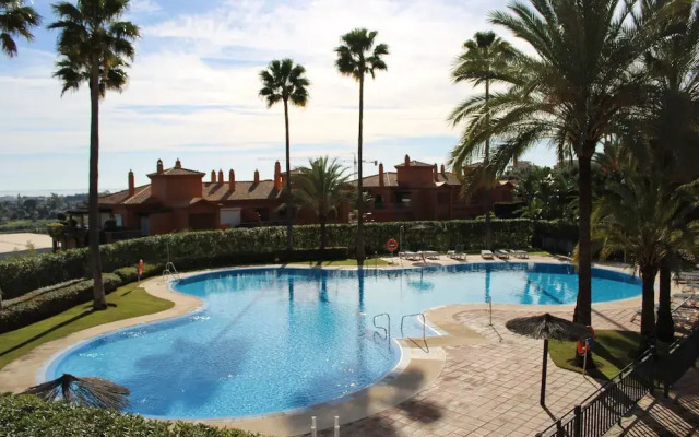 Beautiful Flat Near Golf Courses With sea Views