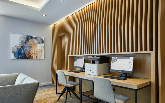 Courtyard by Marriott Oxford City Centre