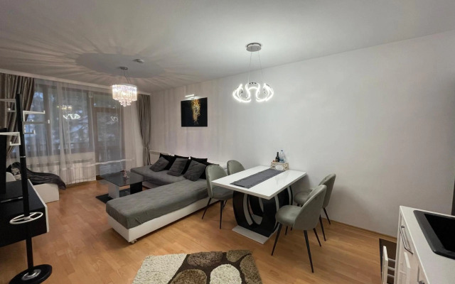 Luxury Apartament in "Sequoia" 2