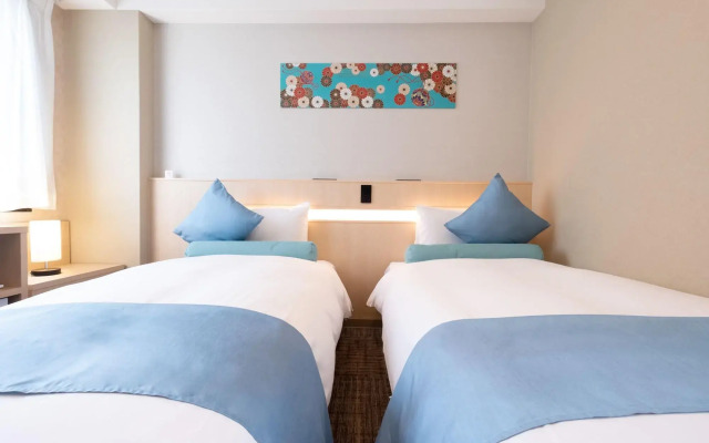 Shinsaibashi Higashi Crystal Hotel