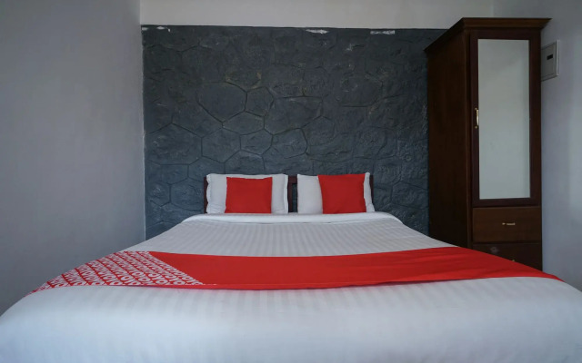 OYO 11493 Hotel Misty Valley