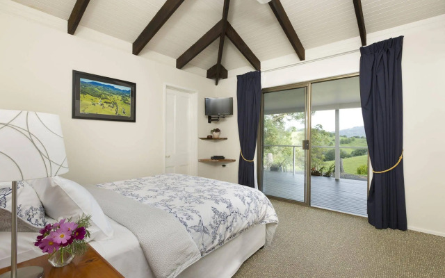 Hillcrest Mountain View Retreat