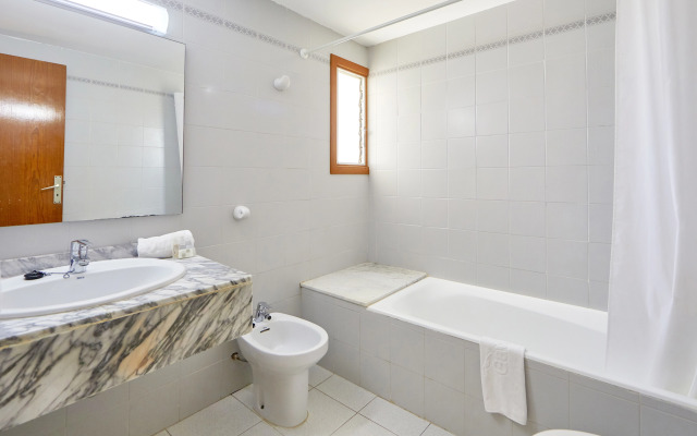 Gavimar Ariel Chico Hotel and Apartments