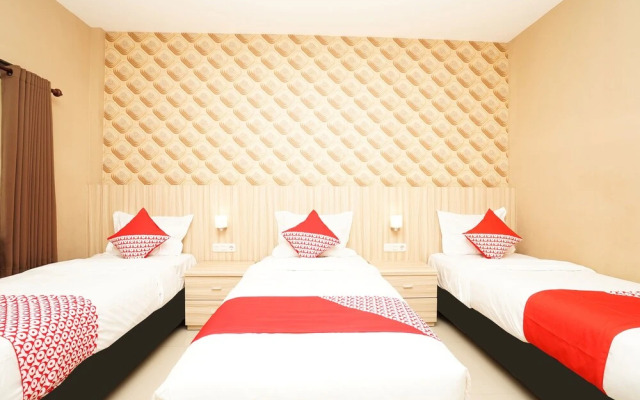 Kampoeng Kita Hotel by Oyo Rooms