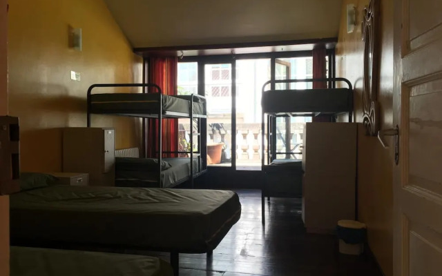 Albergue Azabache - Hostel