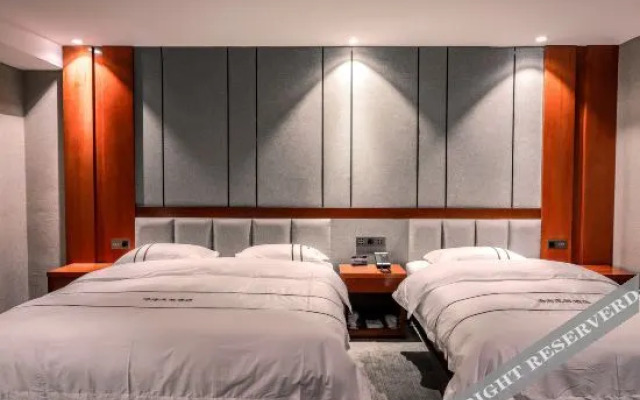 Tanghai Holiday Hotel
