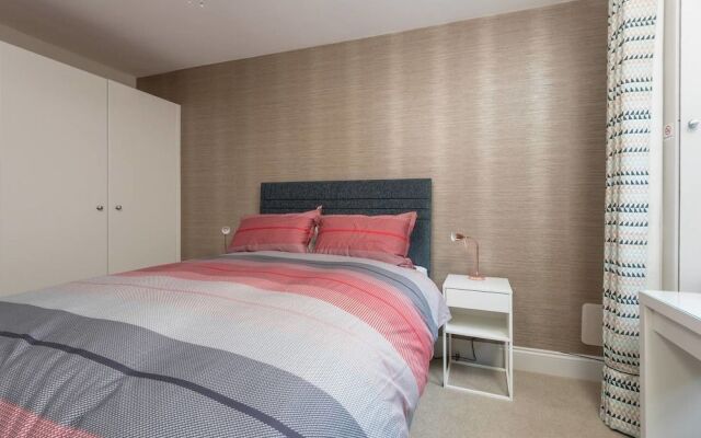 JOIVY Super Central Luxury Edinburgh Apartment