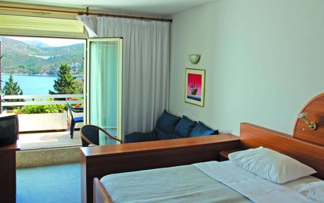 Hotel Osmine D.O.O.