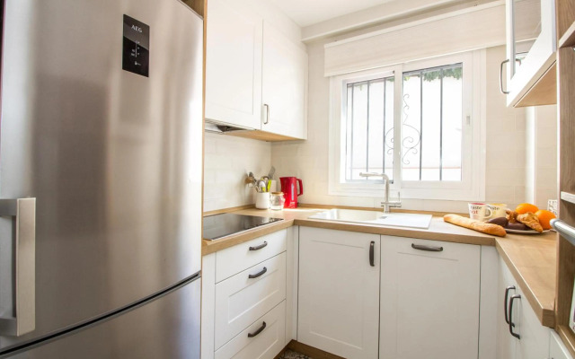 Perfectly located beachside apartment in Elviria Marbella