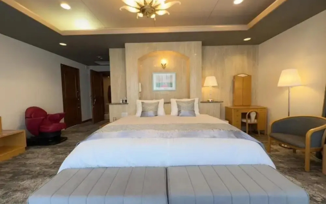 The Residence Hotel Okayama