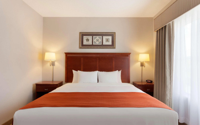 Country Inn & Suites by Radisson, Harrisonburg, VA