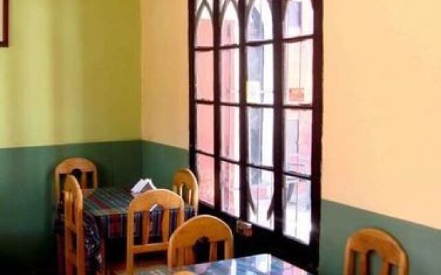 Positive Hostel & Backpackers
