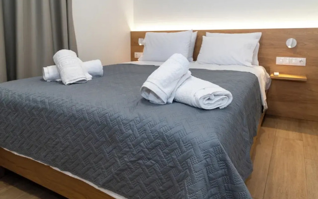 Enalis Studios & Apartments